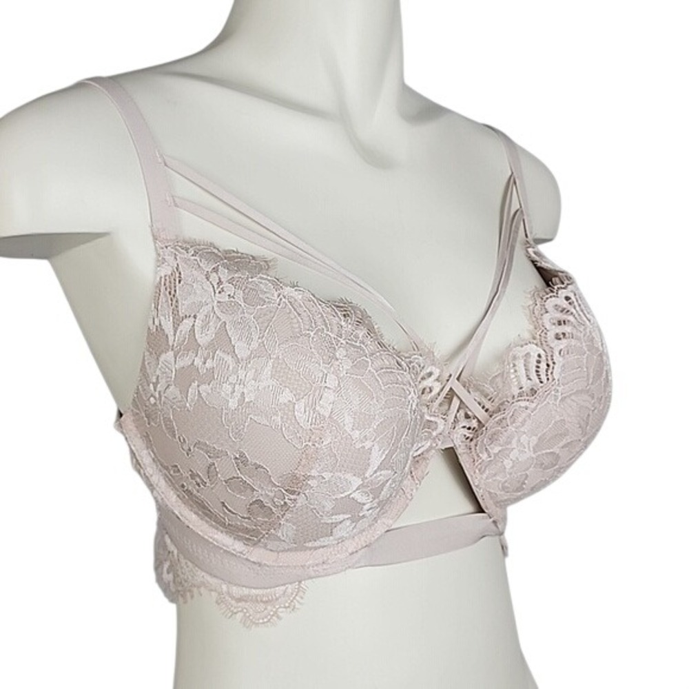 La Senza Women's Beyond Sexy Ultimate Plunge Strappy Lace Bra 36DD